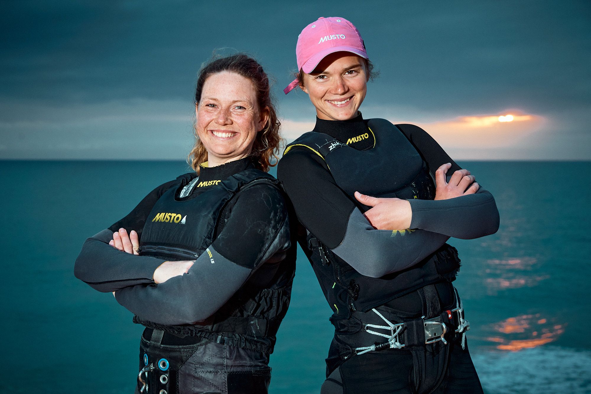 2 women sailors portrait