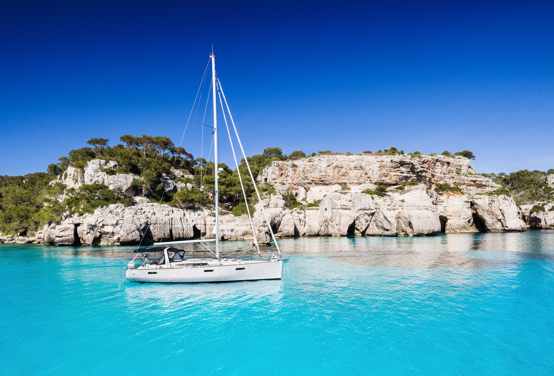 Menorca sailing