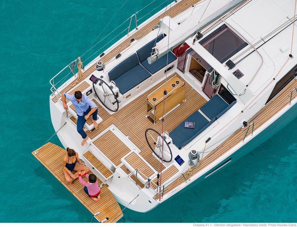 Oceanis 41.1 cockpit