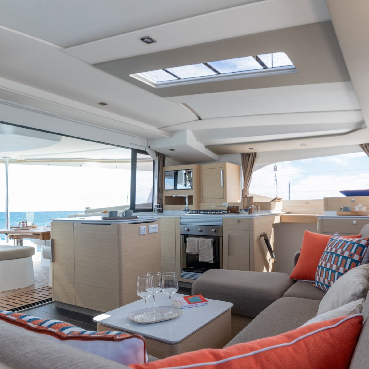 Fountaine Pajot FP44
