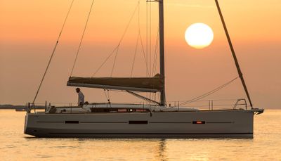 Dufour 460 GL Review