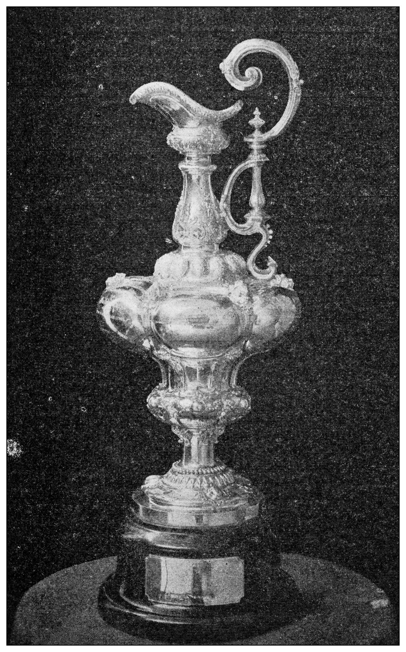 Die America's Cup-Trophäe, eine der ältesten und prestigeträchtigsten Auszeichnungen im internationalen Sport