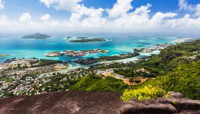 Sailing in the Seychelles -Pearl of the Indian ocean