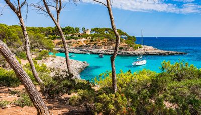 Navigare în Spania - refugiul ideal pentru iubitorii de mare
