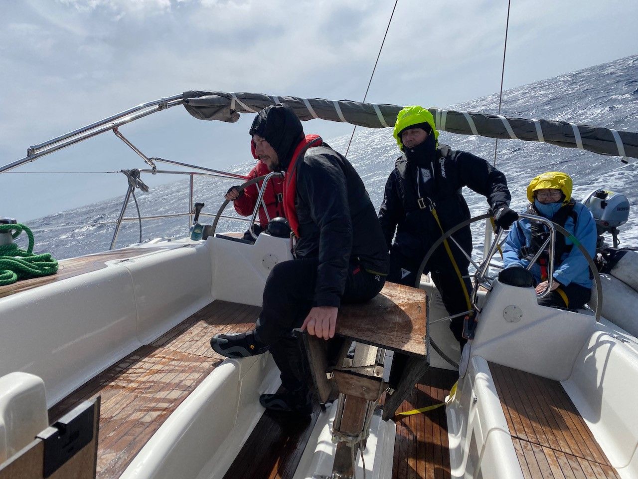 Přeplavba mezi ostrovy El Hiero a La Palma