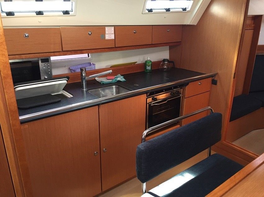 Bavaria Cruiser 40 | Stribog