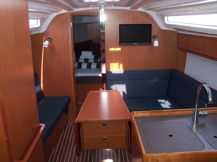 Bavaria Cruiser 37 | Rea