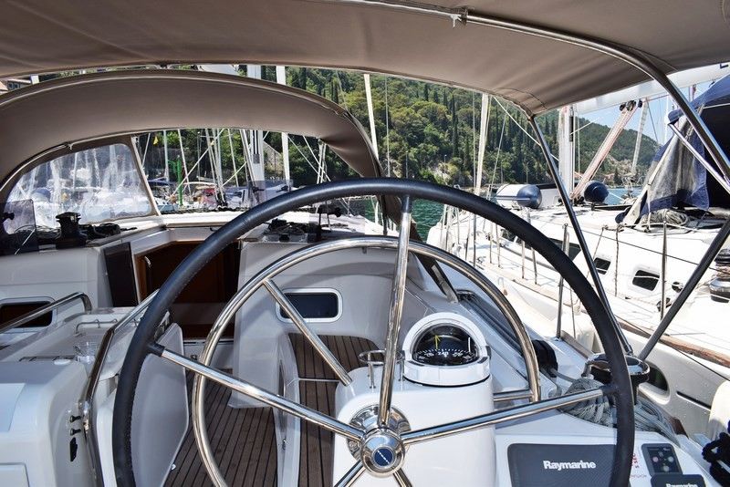 Jeanneau Sun Odyssey 479 | Black Kiss
