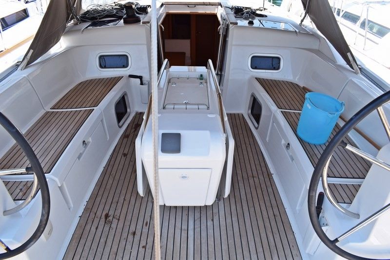 Jeanneau Sun Odyssey 479 | Black Kiss