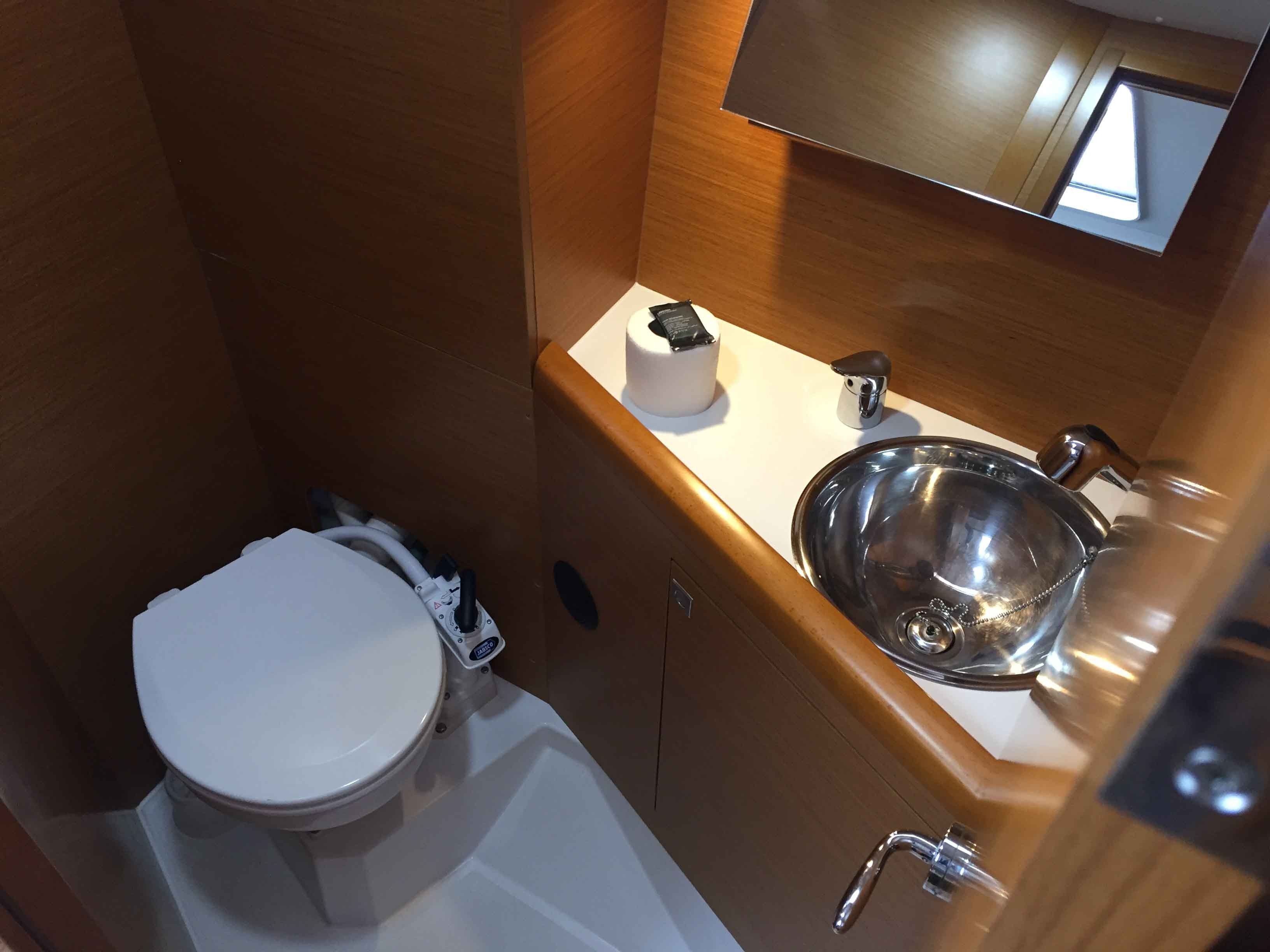 Jeanneau Sun Odyssey 349 | Cha-Cha