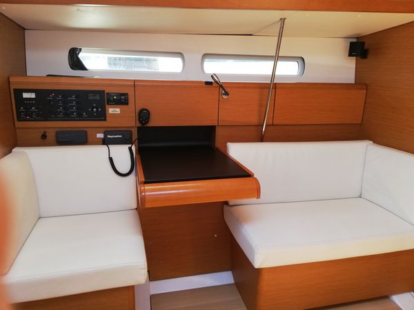 Jeanneau Sun Odyssey 449 | Winx