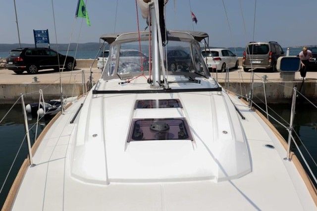 Beneteau Oceanis 35.1 | Aquarius