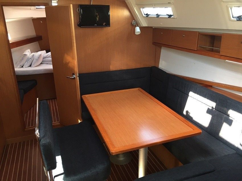Bavaria Cruiser 40 | Vida