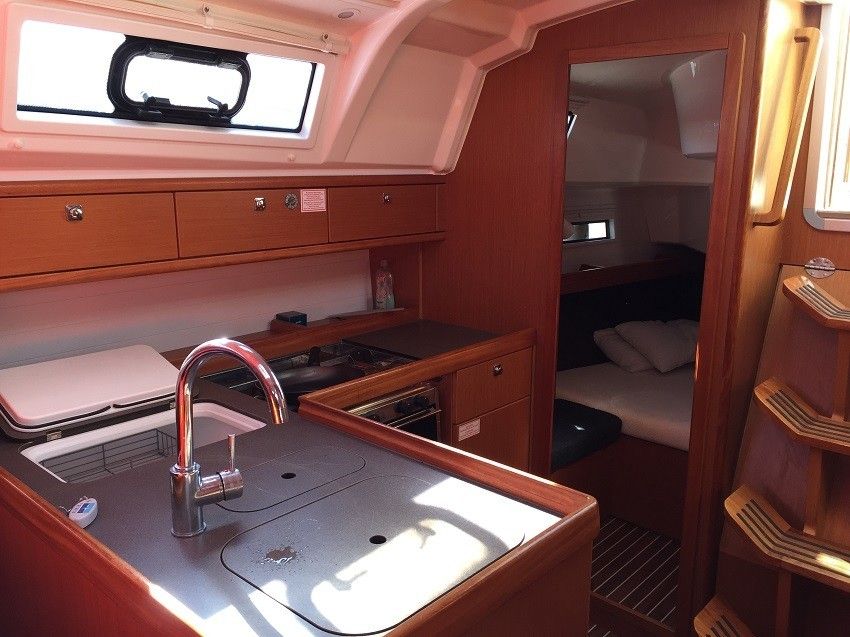 Bavaria Cruiser 37 | Gale