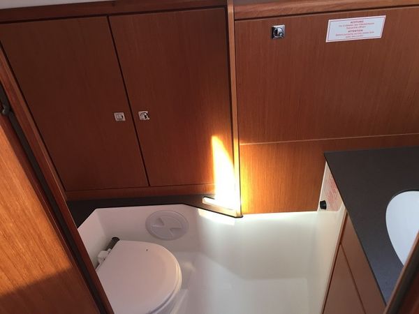 Bavaria Cruiser 37 | Gale