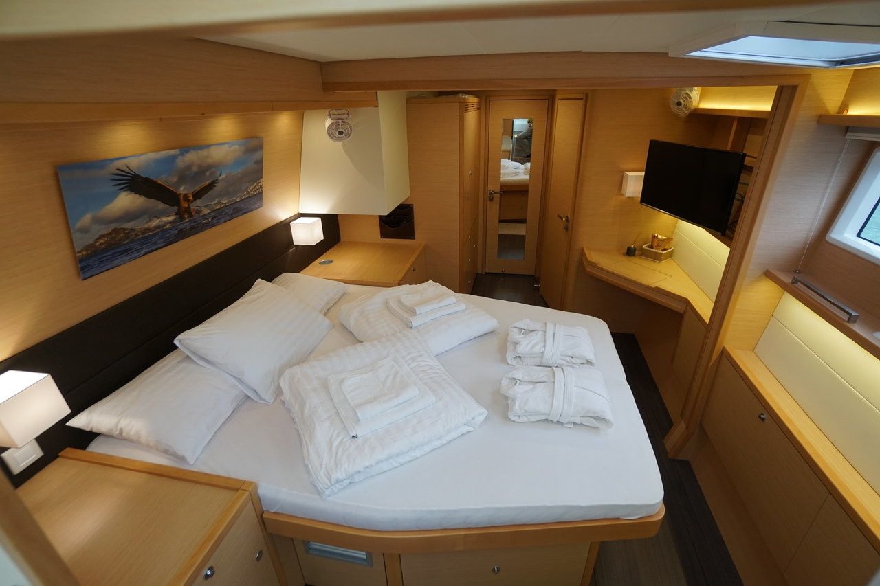 Lagoon 560 | Starlight