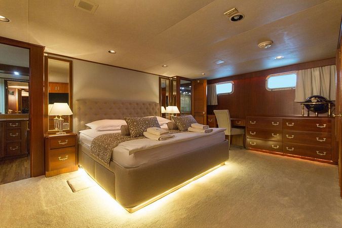 Broward 30 | Auriane