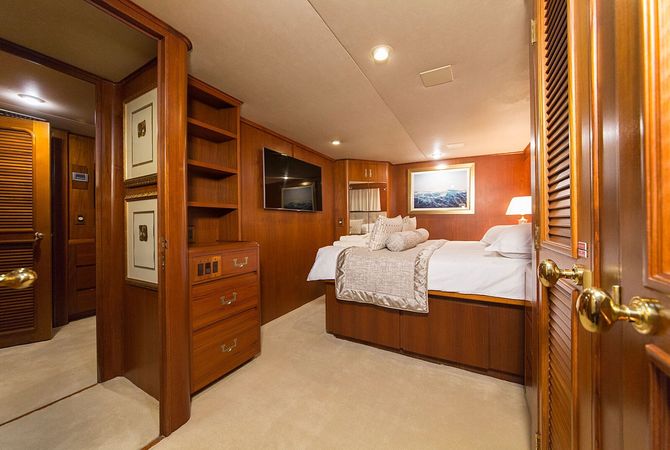 Broward 30 | Auriane