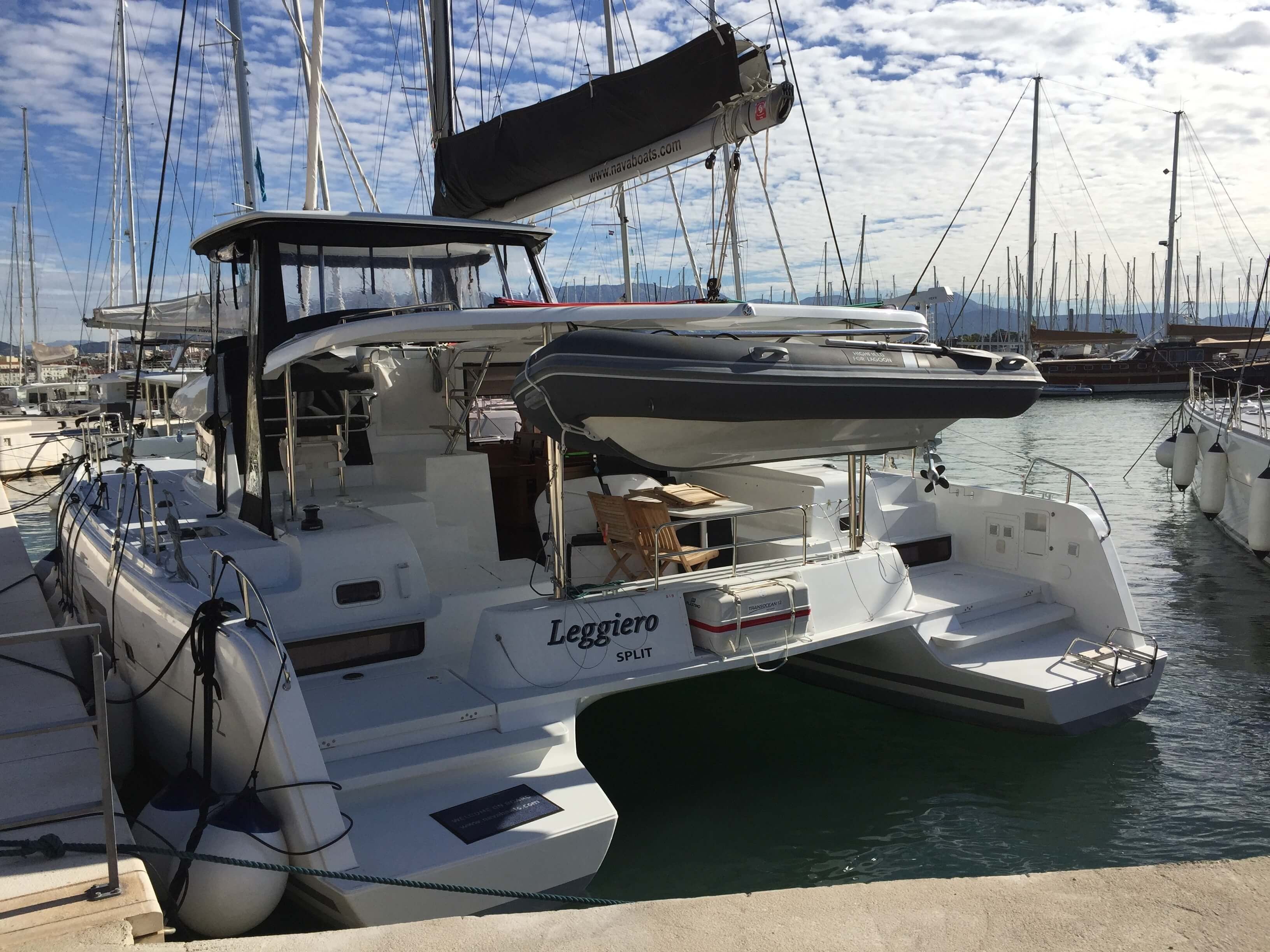 Lagoon 42 | Leggiero