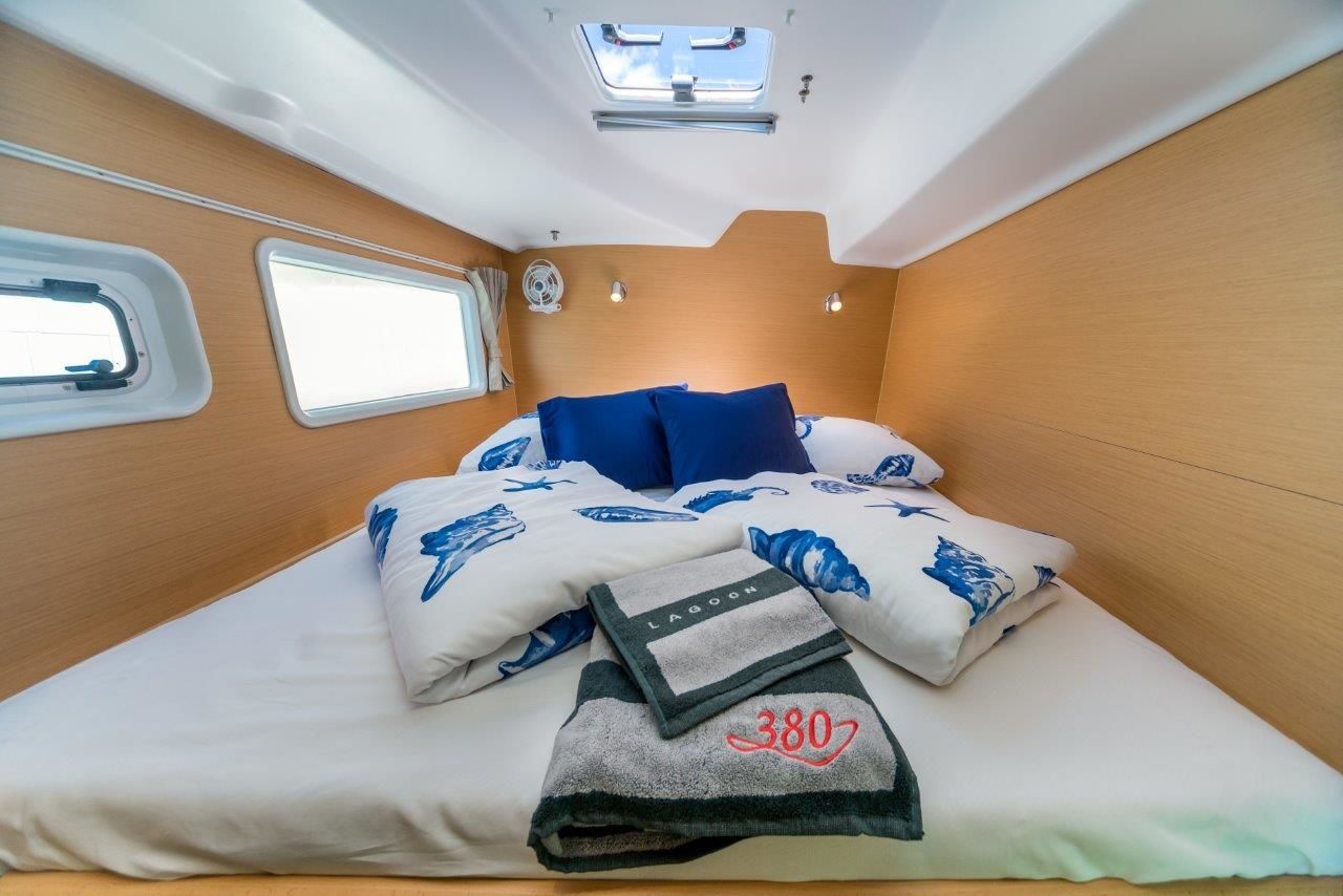 Lagoon 380 S2 | Queen Mia