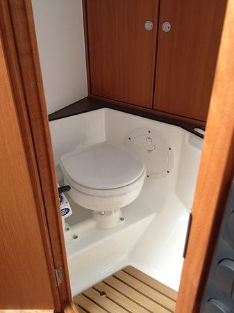 Bavaria Cruiser 36 | Adora