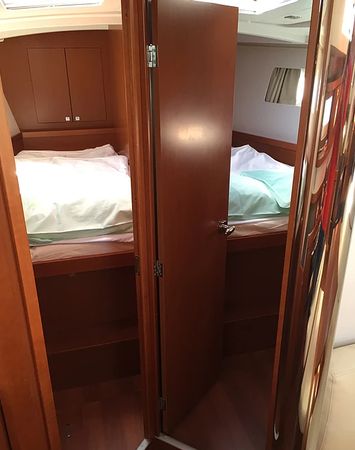 Beneteau Oceanis 45 | Viki