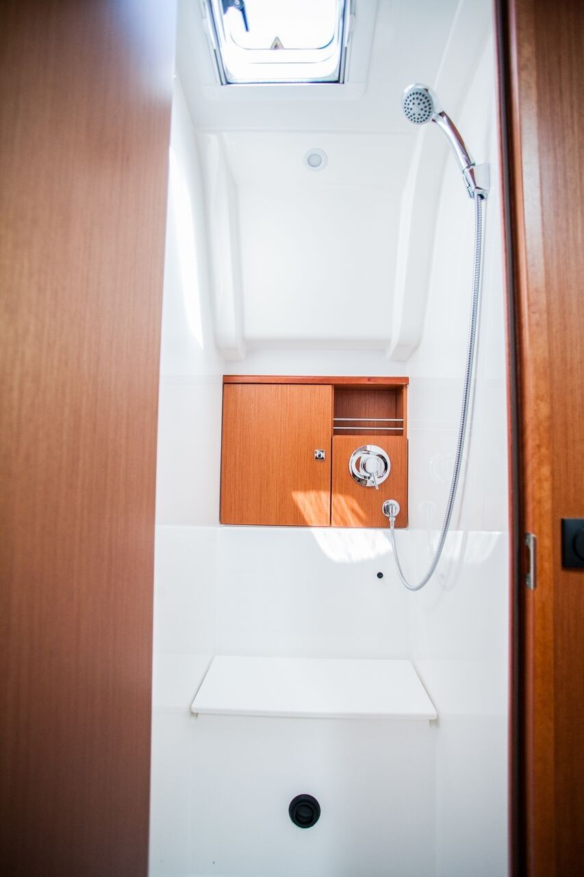 Bavaria Cruiser 51 | Summer Smile