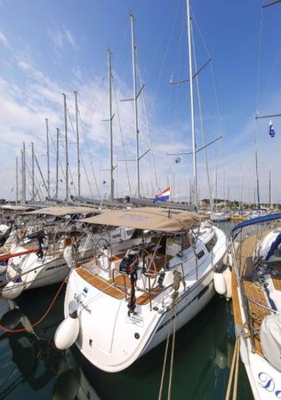 Bavaria Cruiser 37 | Bella Angelina