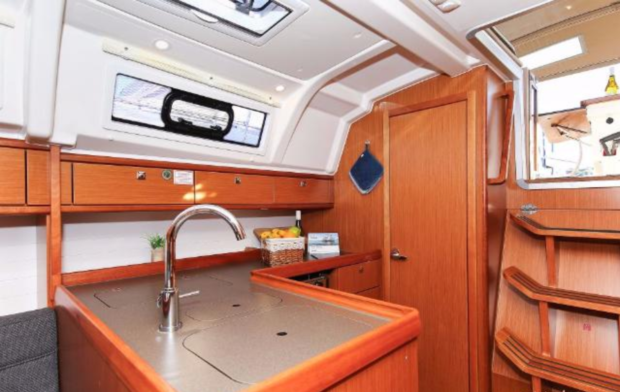 Bavaria Cruiser 37 | Bella Angelina