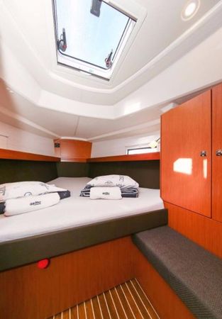 Bavaria Cruiser 37 | Bella Angelina