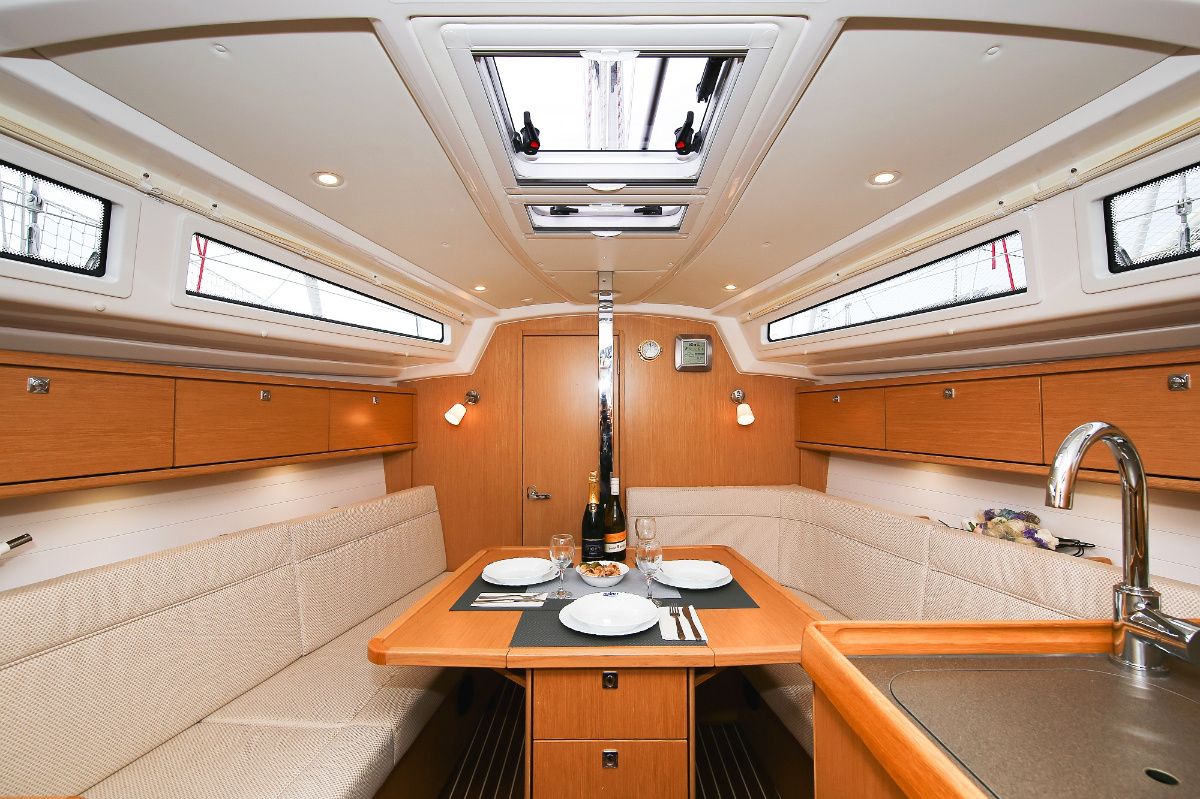 Bavaria Cruiser 34 | Chiara