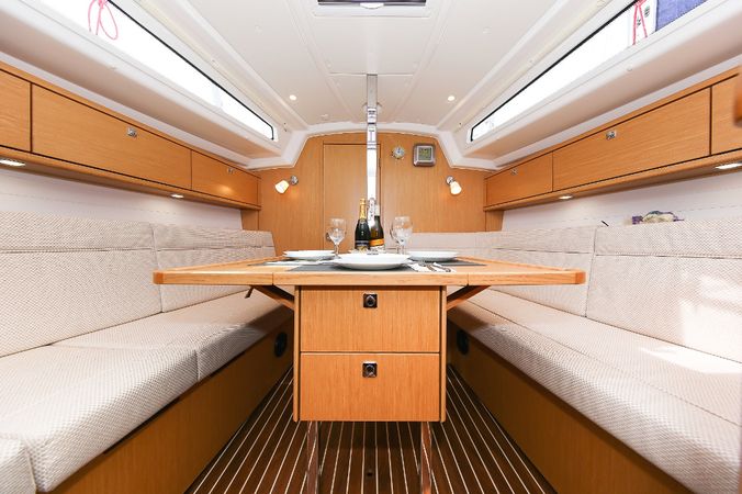 Bavaria Cruiser 34 | Chiara