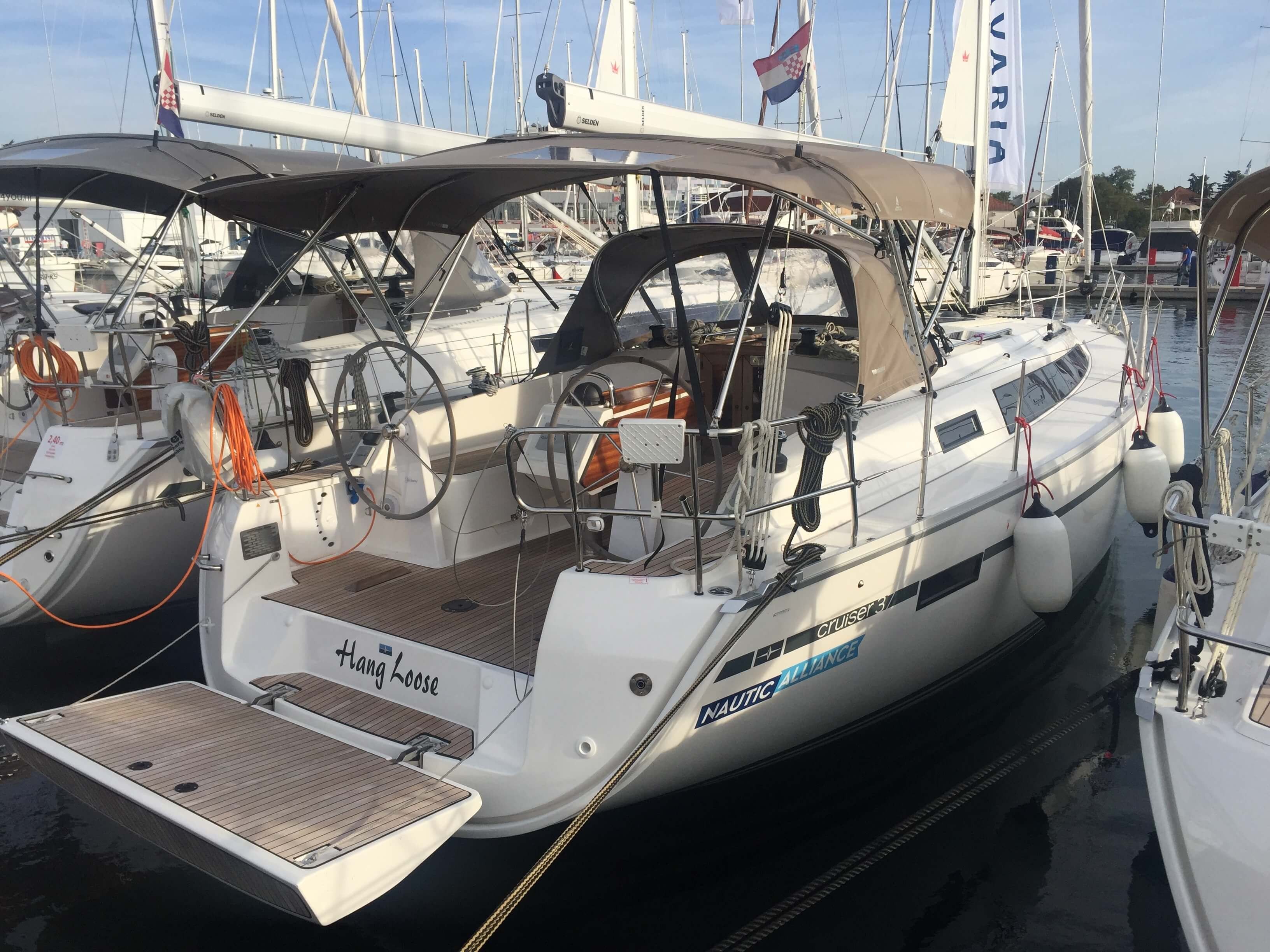 Bavaria Cruiser 37 | Hang Loose