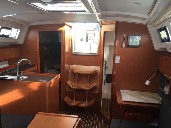 Bavaria Cruiser 34 | Lara