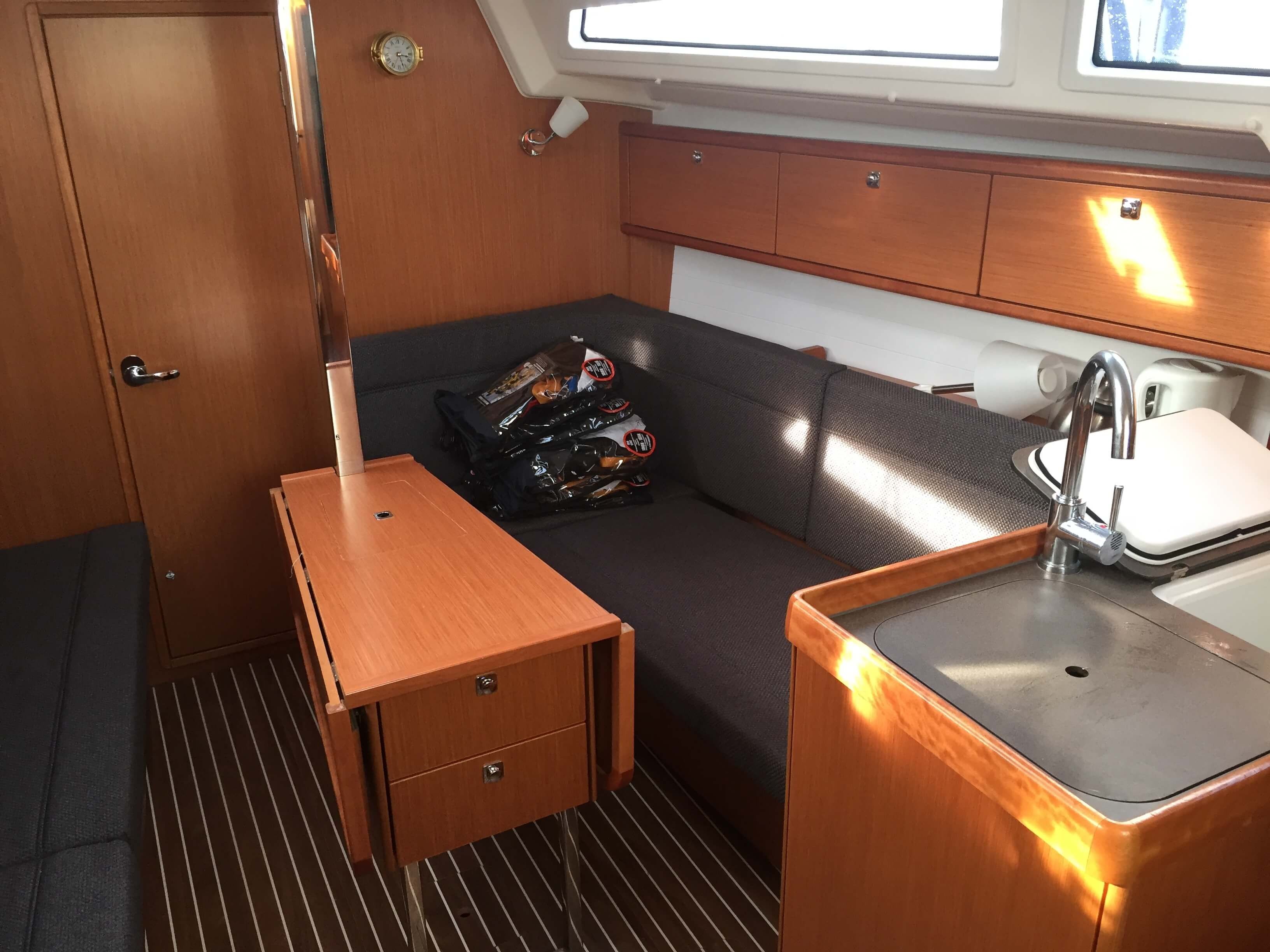 Bavaria Cruiser 34 | Lara