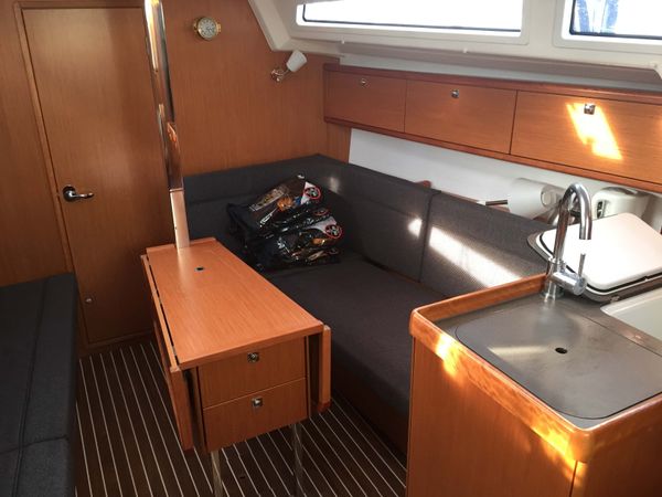 Bavaria Cruiser 34 | Lara