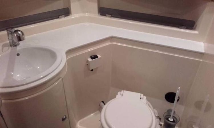 SAS Vektor Adriana 36 | Mira