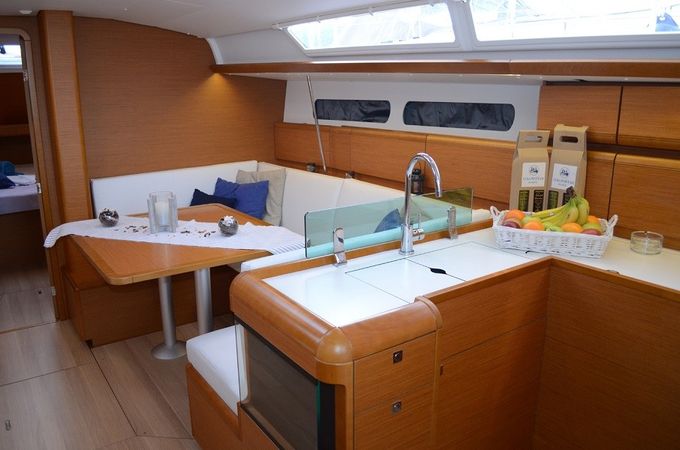 Jeanneau Sun Odyssey 419 | Luka Ploce