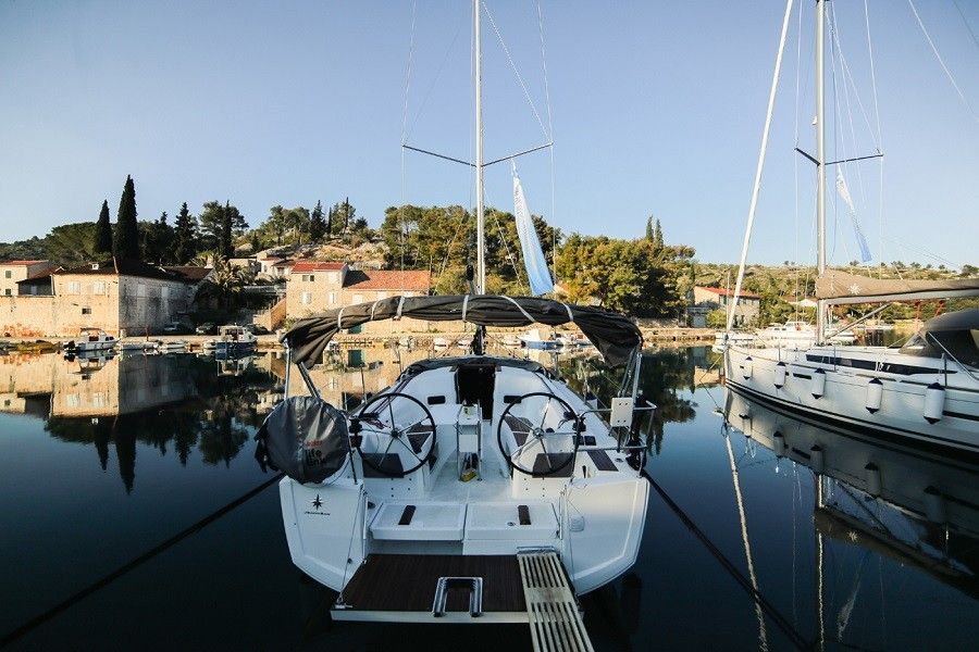 Jeanneau Sun Odyssey 349 | Porto Tolero