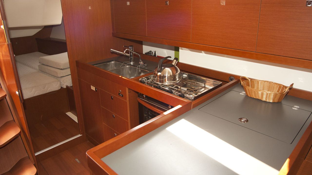 Beneteau Oceanis 41.1 | Buddy