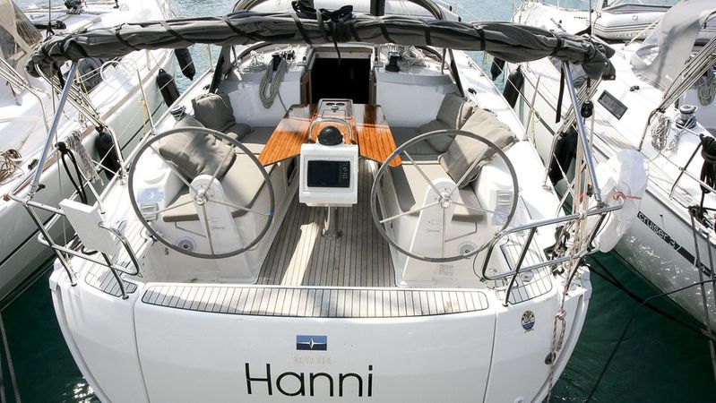 Bavaria Cruiser 37 | Hanni