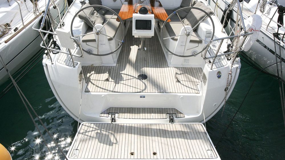 Bavaria Cruiser 37 | Hanni