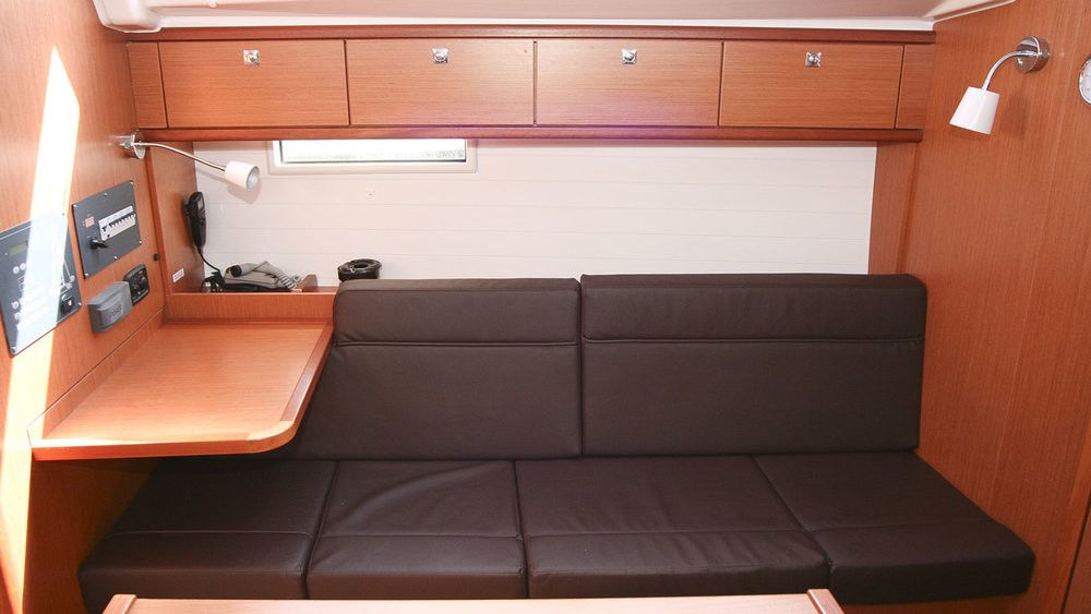 Bavaria Cruiser 37 | Hanni