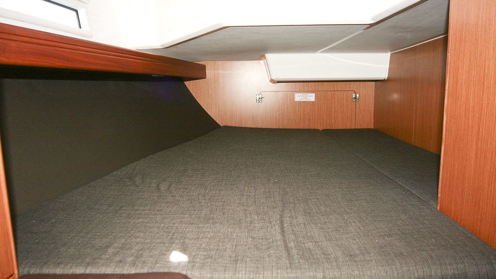 Bavaria Cruiser 37 | Hanni