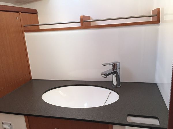 Bavaria Cruiser 37 | Hanni