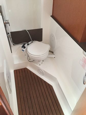 Bavaria Cruiser 33 | Adria Breeze