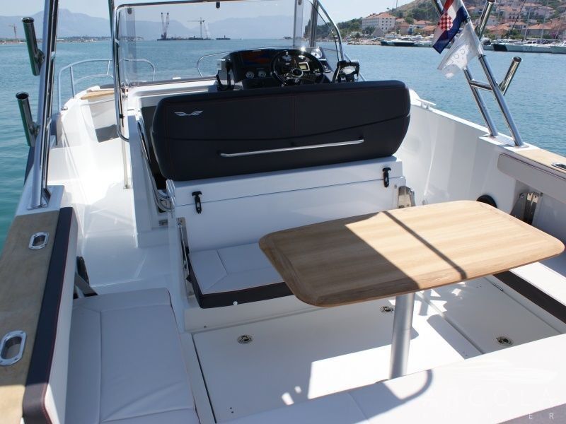Beneteau Flyer 8.8 Spacedeck | Beneteau Flyer 8.8 Spacedeck