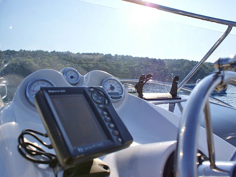 Quicksilver 635 | Quicksilver 635 Commander