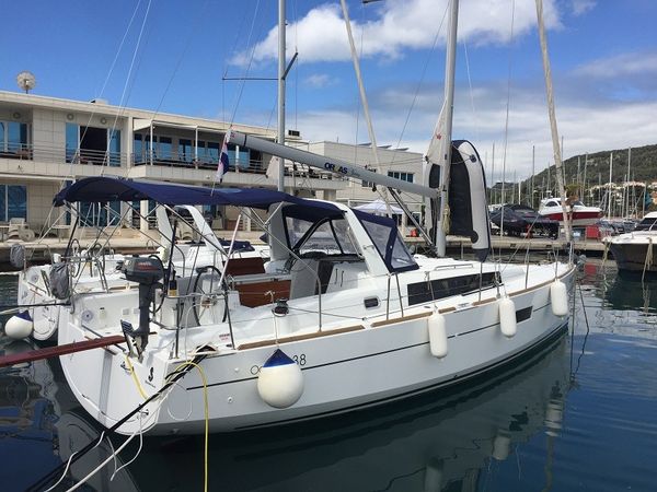 Beneteau Oceanis 38 | Arsen