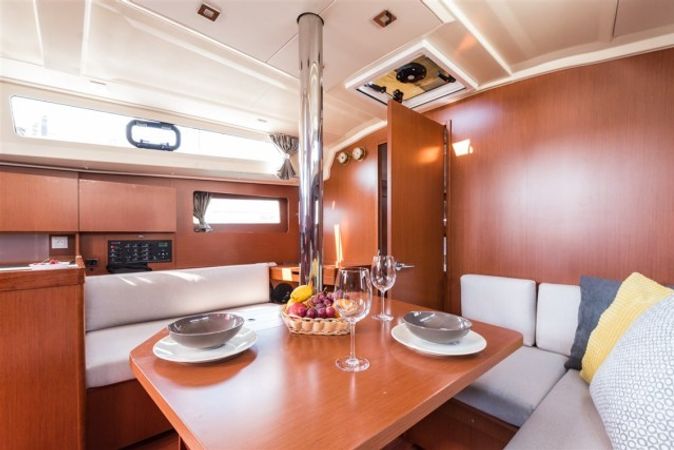 Beneteau Oceanis 41.1 | Sparkling